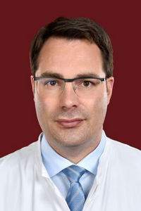 Chefarzt Prof. Dr. Dr. med. Matthias Heuer