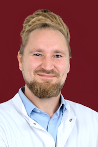 Oberarzt  Theodor  Koppers