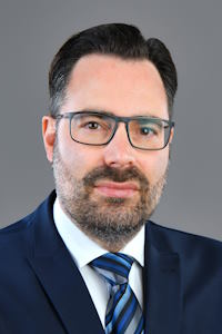 Chefarzt der Allgemein- und Viszeralchirurgie Prof. Dr. med. Dr. Matthias Heuer