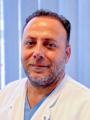 Oberarzt   Serveren Yurtsever